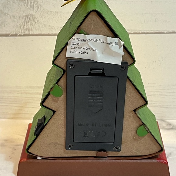 Marquee LED Tree Stocking Holder - Picture 5 of 7